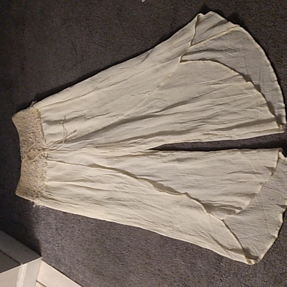 Boho style shein wide leg flowy pants . Size small